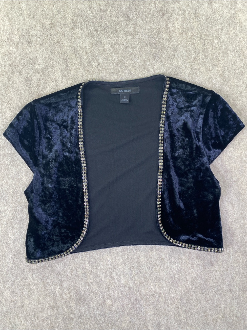 Express‎ Black Velvet Cropped Shrug with Rhinestone Trim Size Medium